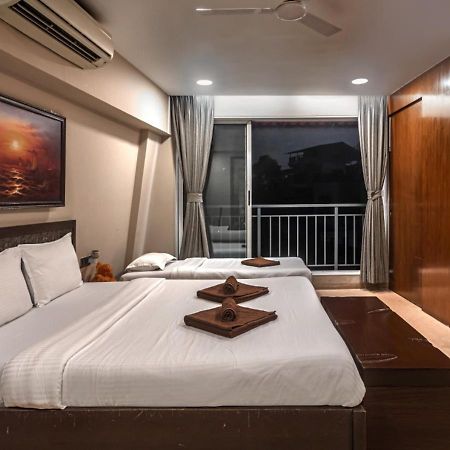 Saffronstays Urja: Luxe Lonavala Villa with Dual Pools & Private Spa Exterior photo