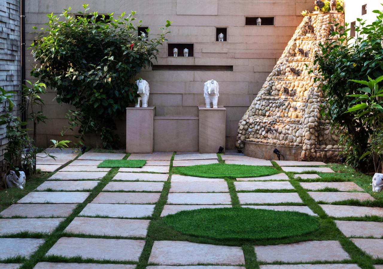Saffronstays Urja: Luxe Lonavala Villa with Dual Pools & Private Spa Exterior photo