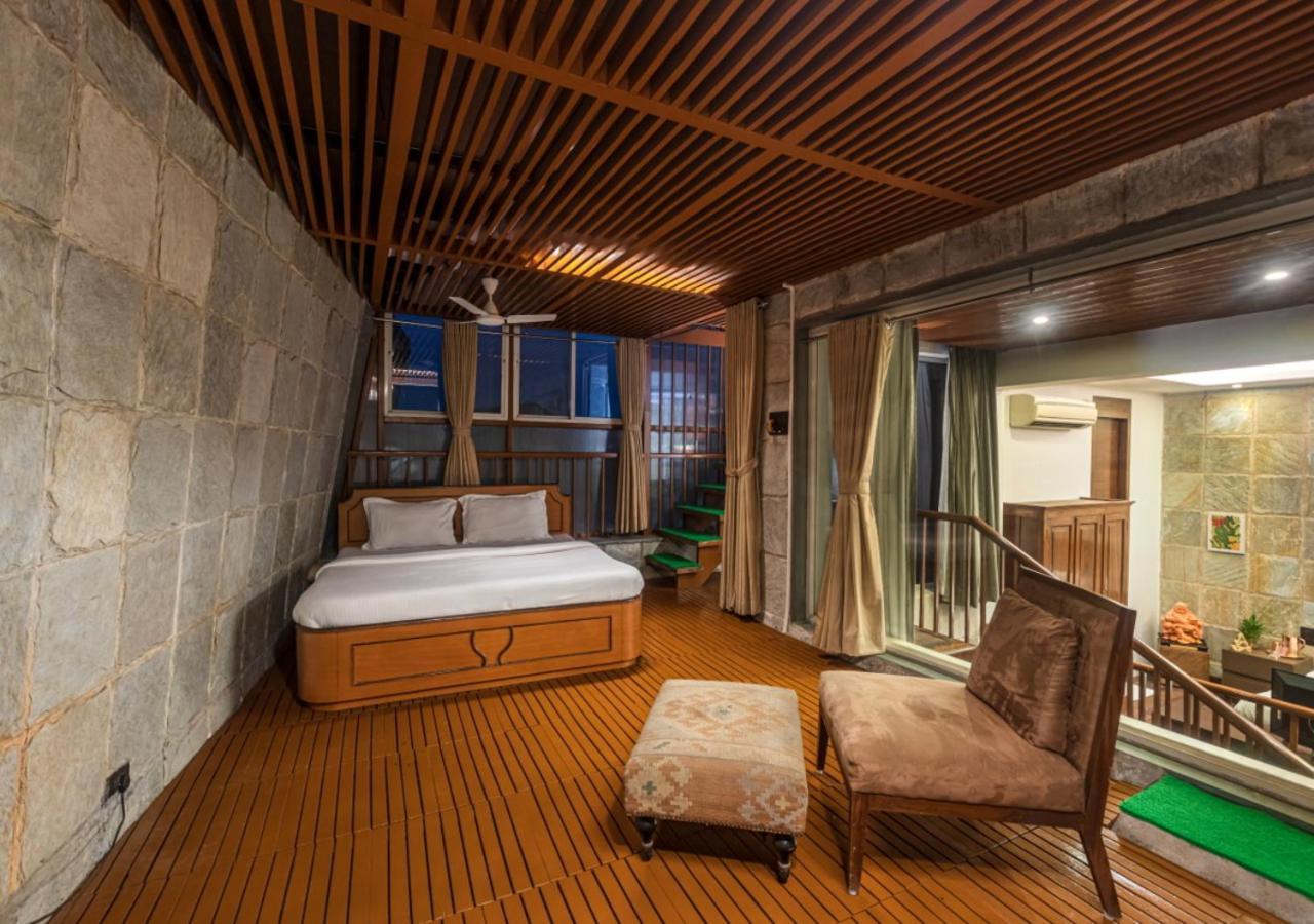 Saffronstays Urja: Luxe Lonavala Villa with Dual Pools & Private Spa Exterior photo